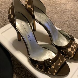 Giraffe print heels